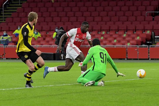 Door deze hints weet je ZEKER dat Brian Brobbey naar RB Leipzig vertrekt