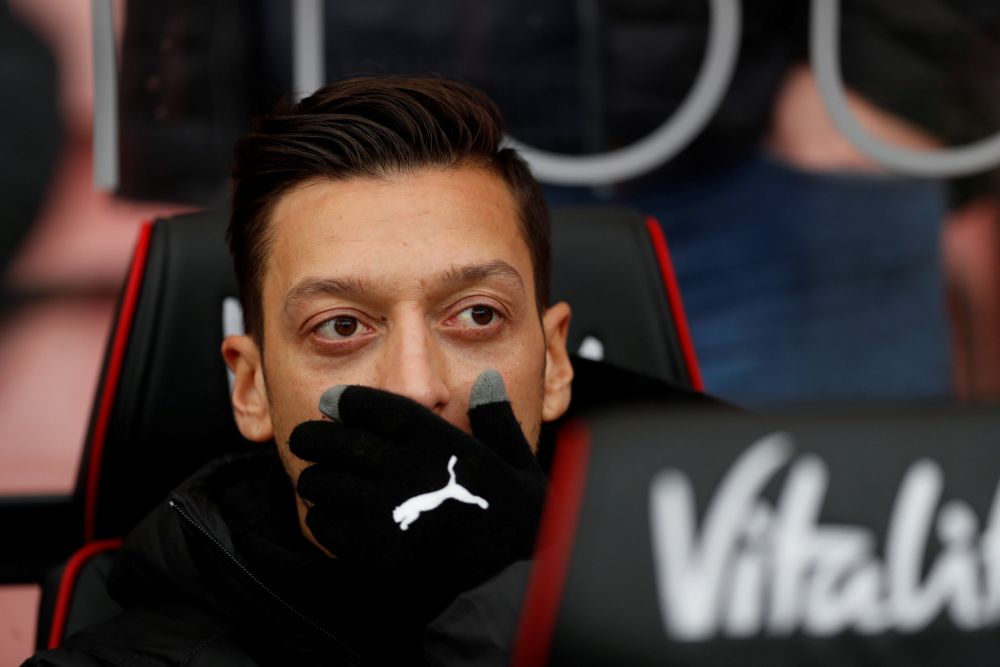 Bizar blessuregerucht Özil: 'Arsenal-ster heeft rugblessure door meer dan 5000 potjes Fortnite'