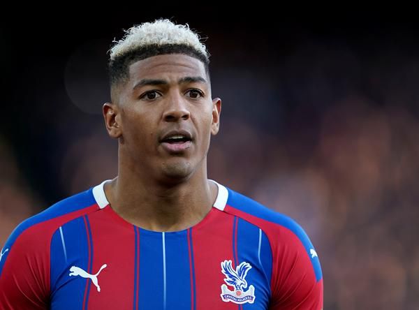 Van Aanholt wil ook knielen als protest tegen racisme: 'Ben er 100 procent klaar voor'