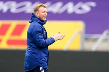 'Dirk Kuyt in beeld als nieuwe trainer van NAC'