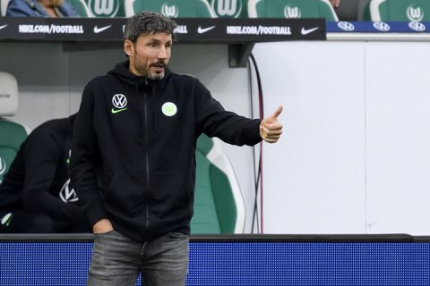 Waardeloze voorbereiding of niet: Mark van Bommel met Wolfsburg aan kop Bundesliga