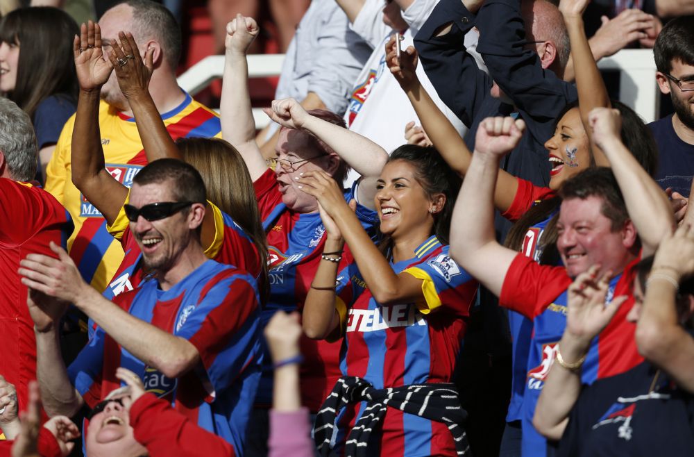 Crystal Palace-fans willen stadionspeaker terug: 'De club is in gevaar'