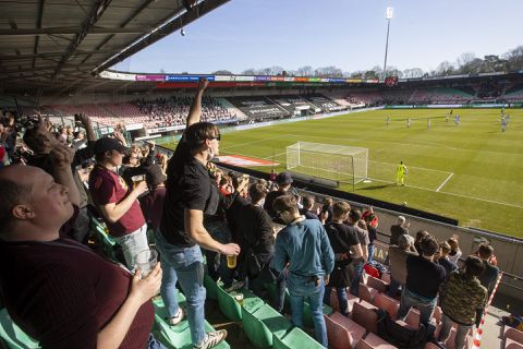 Testwedstrijd NEC - De Graafschap: mogelijk toch 1 persoon besmet geraakt