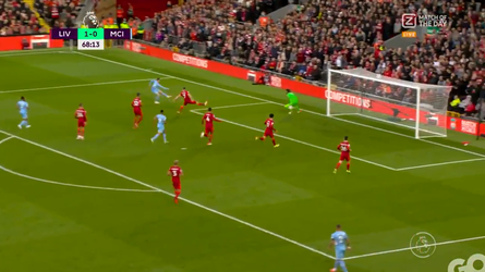🎥 | Phil Foden schiet de 1-1 binnen bij Liverpool - Manchester City