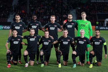 Dit is de stand in Groep D van de Conference League, waarin AZ de koploper is