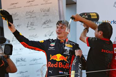 Honda bedankt Verstappen voor 1e zege sinds 2006: 'Voelt als een nieuw begin'