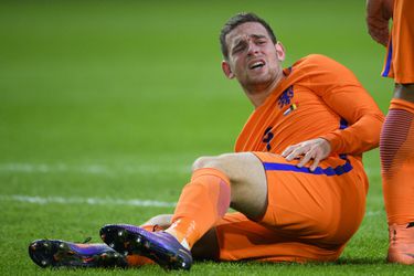 Voor het eerst moet Oranje 3 keer binnen 70 minuten wisselen vanwege blessure