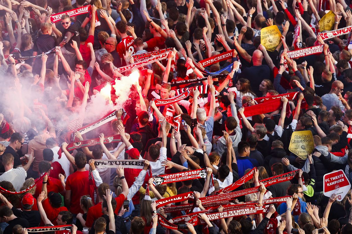 WTF! Vitesse heeft bizarre regels opgesteld voor bezoekende Twente-fans