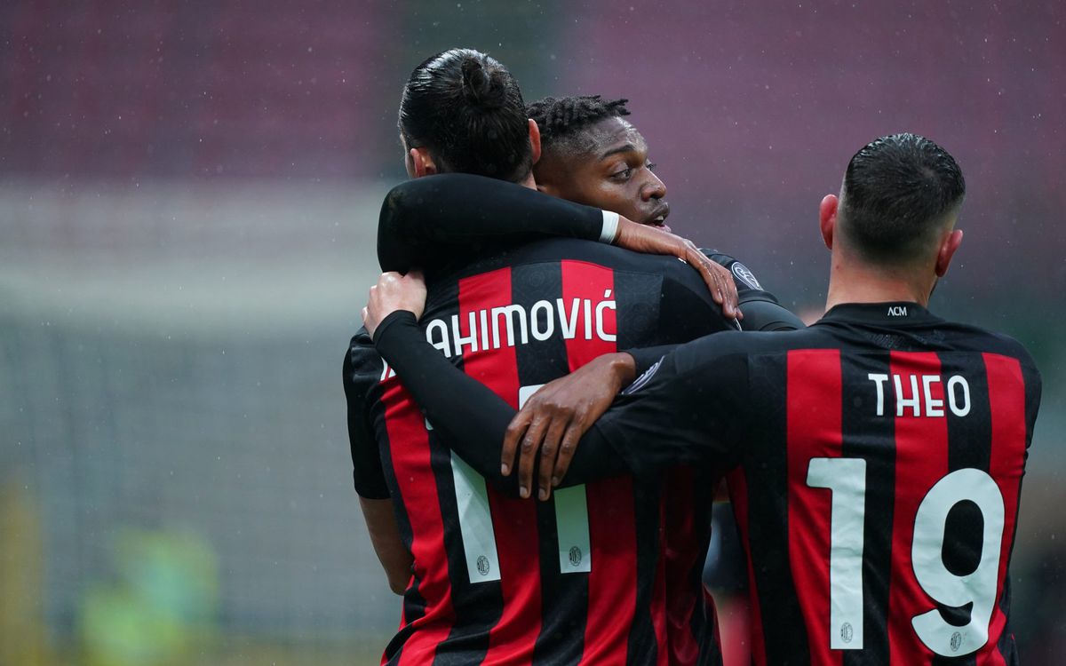 🎥 | Zlatan helpt Milan met deze 2 goals aan zege op Crotone