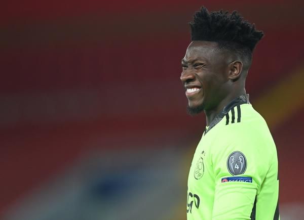 Onana geeft zichzelf de schuld van nederlaag Ajax bij Liverpool: 'Ik maak een fout'