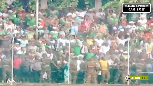 Gekkenhuis! De Comoren boekt na 9 jaar eerste interlandzege ooit en viert groot feest (video)