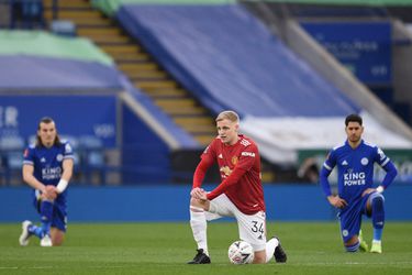 🎥 | Donny van de Beek weer onder vuur na slechte wedstrijd voor United: 'Zou me niks verbazen als hij weg moet'