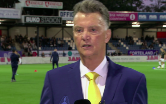Louis van Gaal wil maar 1 ding als Telstar-trainer: 'Winnen! Dat is het belangrijkste'