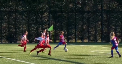 🎥 Wonderkind! Maak kennis met Pedrito Juárez, de mini-Messi in Barcelona's kinderteam