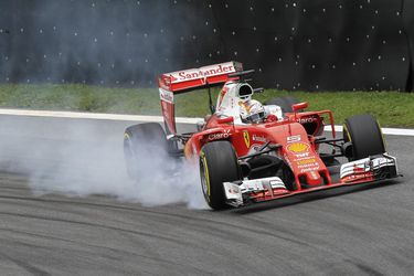 Ferrari kapt met testen door gecrashte Vettel