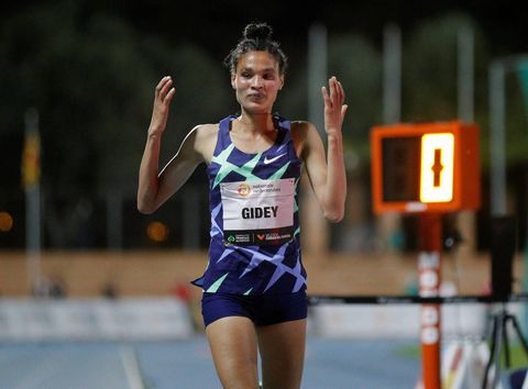 Wereldrecord van Sifan Hassan op 10.000 meter 2 dagen later alweer verbroken