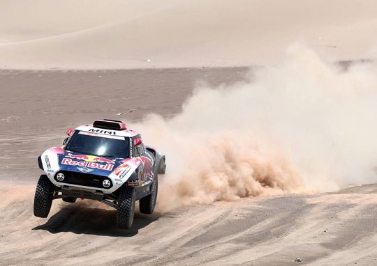 Ten Brinke eindigt ruim achter winnaar Peterhansel in 7de rit Dakar Rally