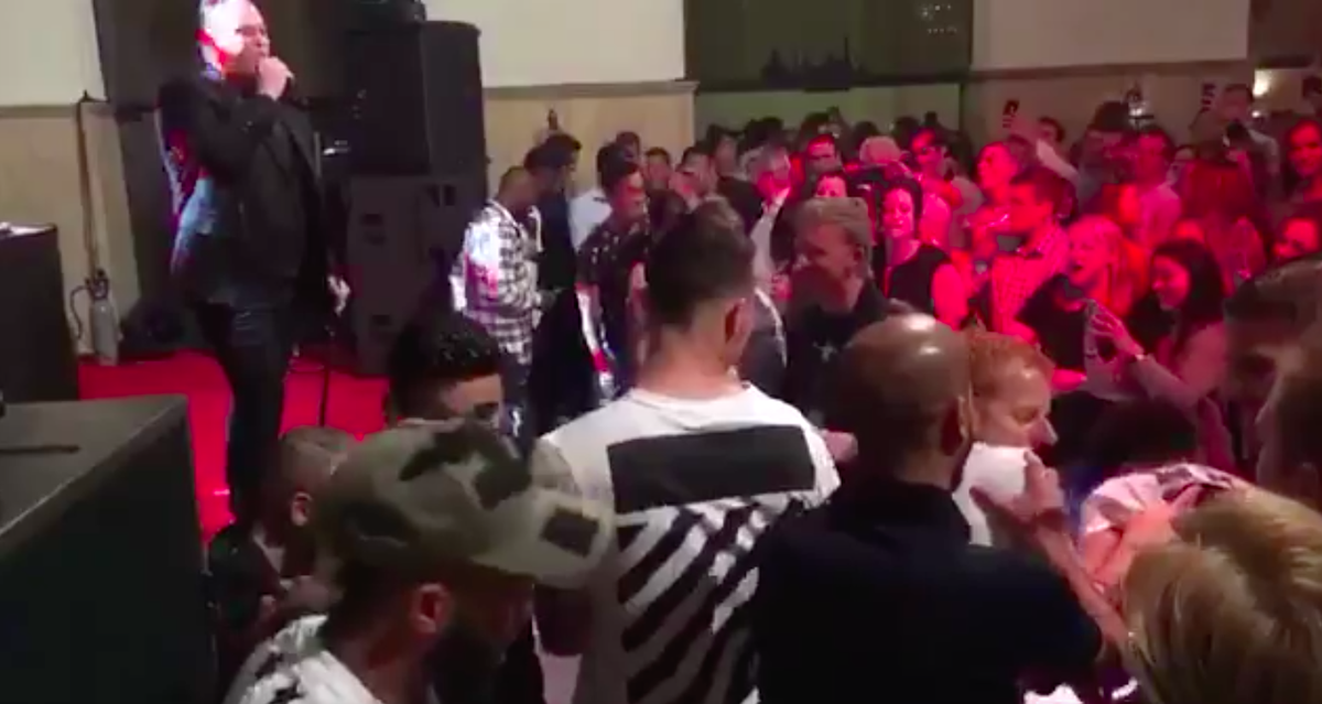 Feyenoord viert kampioensfeest verder met Frans Bauer (video)