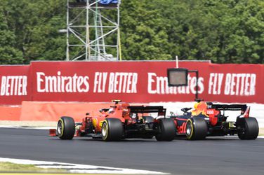 🎥| Max Verstappen krijgt wéér award voor ‘actie van het jaar’ in Formule 1