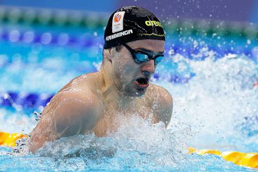 🎥 | Zwemmer Arno Kamminga is tevreden: 'Lekker de Olympische Spelen beginnen met een persoonlijk record'