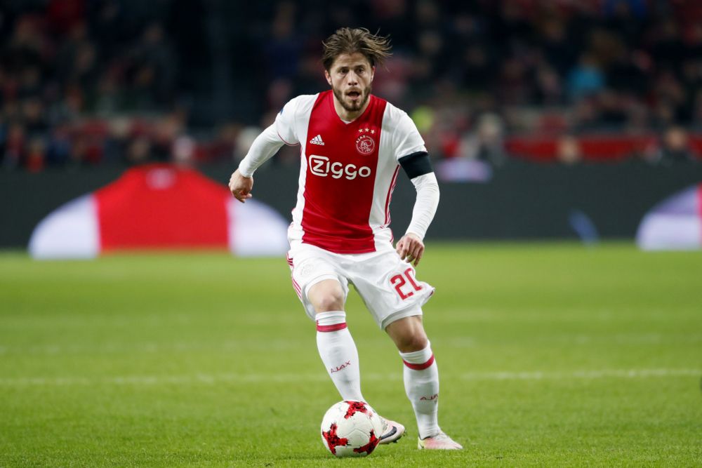 Lasse Schöne krijgt nieuw contract van Ajax