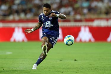 Memphis begint seizoen met doelpunt en winst