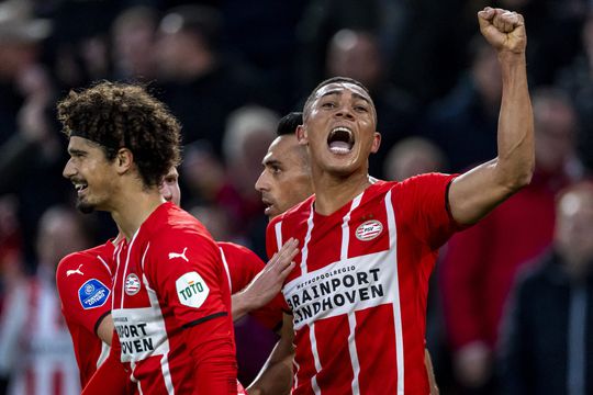 Dit is de opvallende opstelling van PSV, dat op bezoek gaat bij AS Monaco