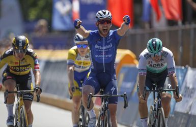 🎥 | Mark Cavendish sprint naar zege in slotrit Ronde van België
