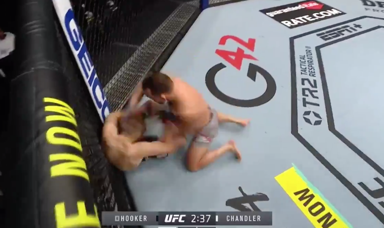 🎥 | UFC-debutant Michael Chandler hoekt Dan Hooker in ronde 1 al neer