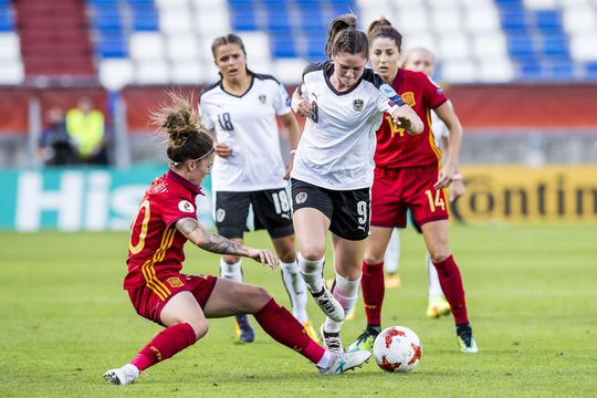 Oostenrijk maakt 'stuntdag' op EK compleet en schakelt Spanje uit