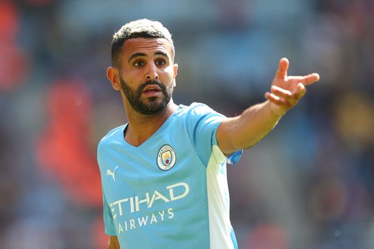 Riyad Mahrez krijgt rijontzegging nadat hij met bijna 200 kilometer per uur over snelweg blaasde