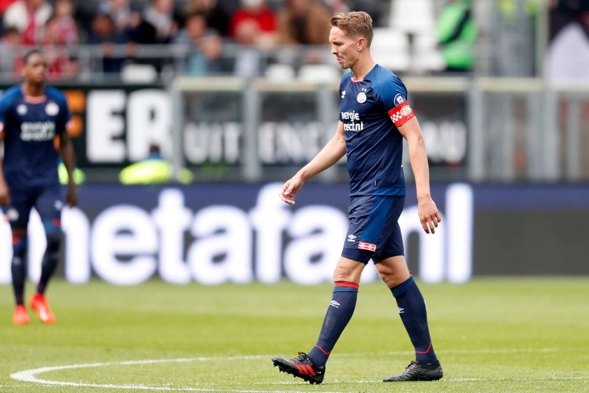 De Jong gelooft niet meer in titel: '14 goals gaat niet meer gebeuren'