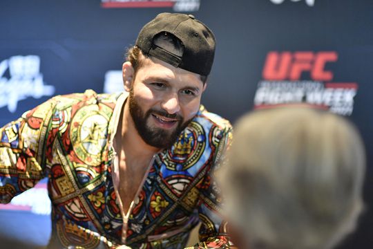 MMA-vechter Jorge Masvidal vindt Jake Paul fake: 'Hij bluft en trolt ons allemaal'
