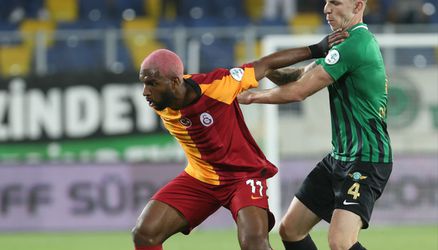 Babel en Bilal schitteren in Turks affiche met 4 rode kaarten en een goal in 99e(!) minuut