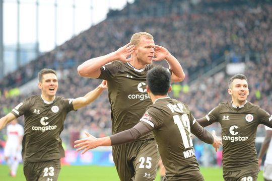 🎥 | Opgeleefde Henk Veerman schittert bij St. Pauli: 'Ben sterker dan voor mijn blessure'