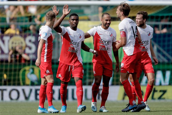 FC Utrecht poetst Europees drama weg met lekkere zege in Den Haag