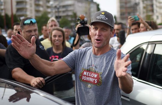 Armstrong investeerde ooit 'per ongeluk' in Uber: 'Heeft mijn familie gered'