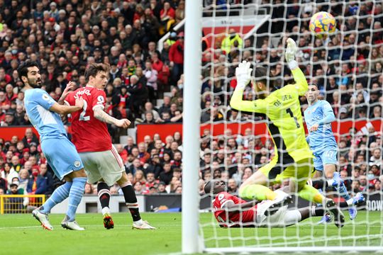 🎥 | Manchester begint weer blauw te kleuren: City al vroeg op voorsprong tegen United