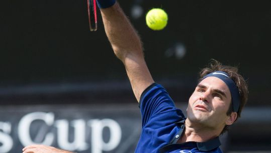 Opnieuw lastige zege voor Federer