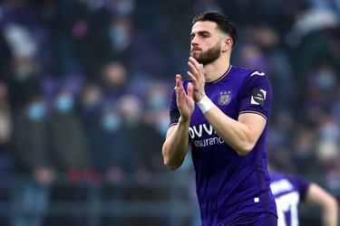 Wesley Hoedt juicht en treurt in Belgische topper Club Brugge-Anderlecht