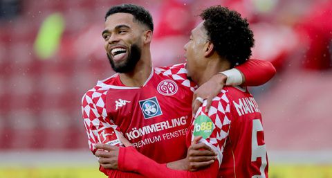 St. Juste is sneller dan Haaland en Davies in de Bundesliga