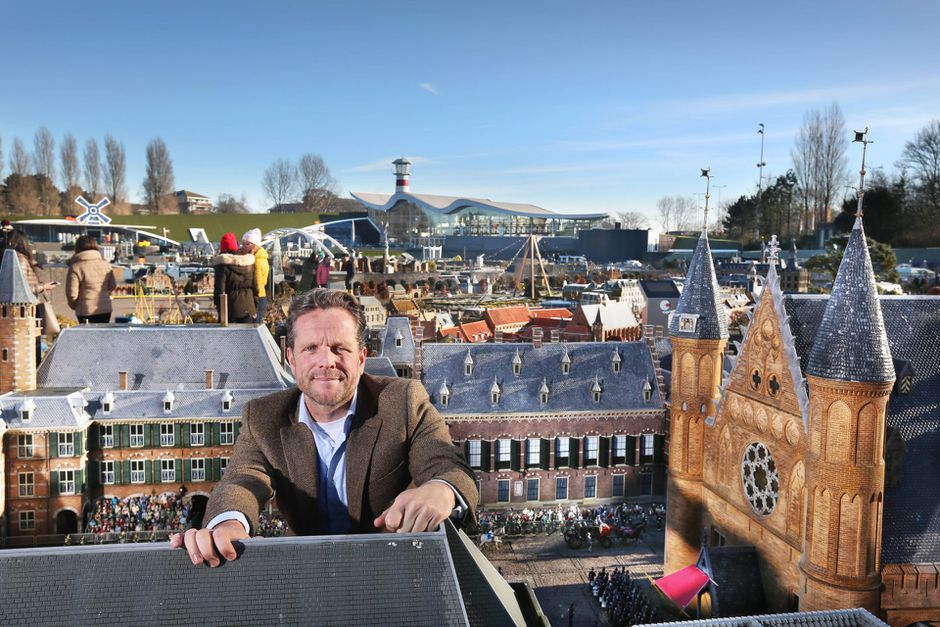 Feyenoord shopt in Madurodam
