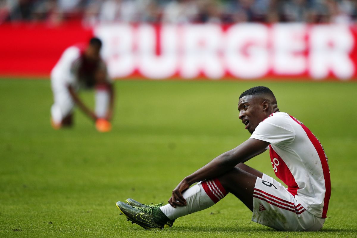 Ontbijtshake: Bazoer juicht voor PSV, Handbalsters met anderhalf been in Rio