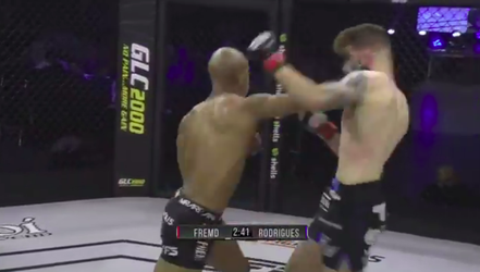 🎥 | Gregory Rodrigues slaat Josh Fremd met de PERFECTE combinatie knock-out