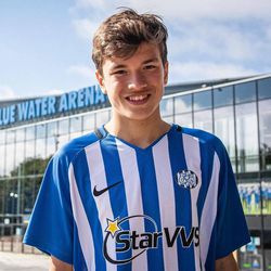 Damián van der Vaart tekent zijn eerste contract bij Esbjerg fB