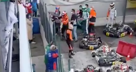 🎥| WTF! Mafklapper gooit voorvleugel op circuit TIJDENS WK karten en gaat na de race matten