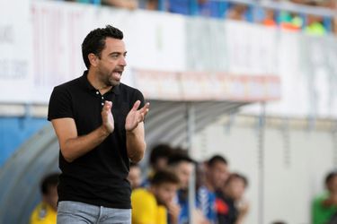 🎥| Xavi pakt 2e prijs al trainer dankzij gigantische blunder tegenstander