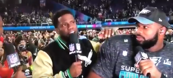 Superzatte comedian Kevin Hart zegt 'fuck' op tv en mag niet op podium bij Superbowl (video)