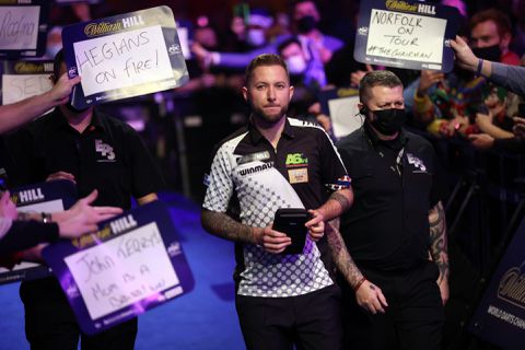 Het programma van dinsdag 28 december op het WK darts met hopelijk 3 Nederlanders