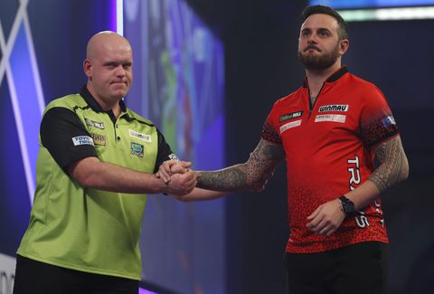 Joe Cullen neemt revanche op Michael van Gerwen voor sensationele WK-pot